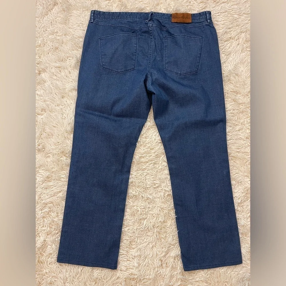 Robert Graham excellent
